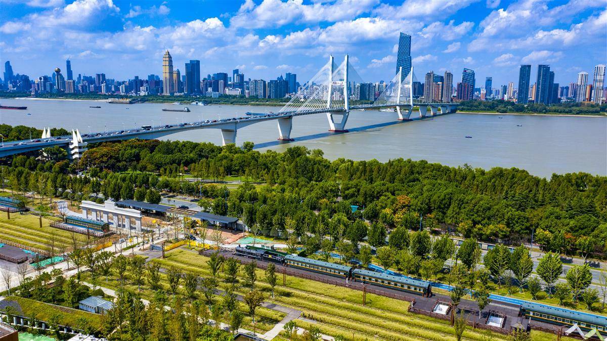 888am电子游戏集团